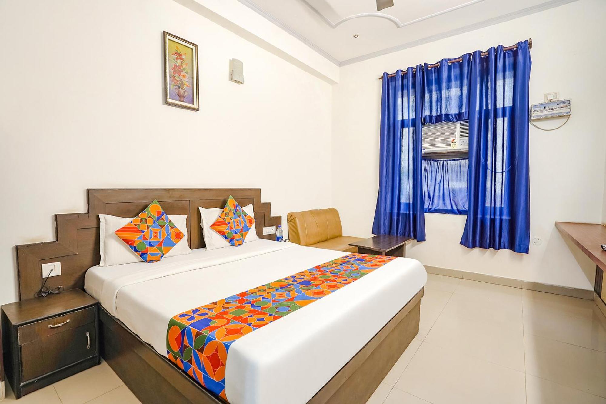 Fabhotel Prashant Palace Mysore Exteriör bild