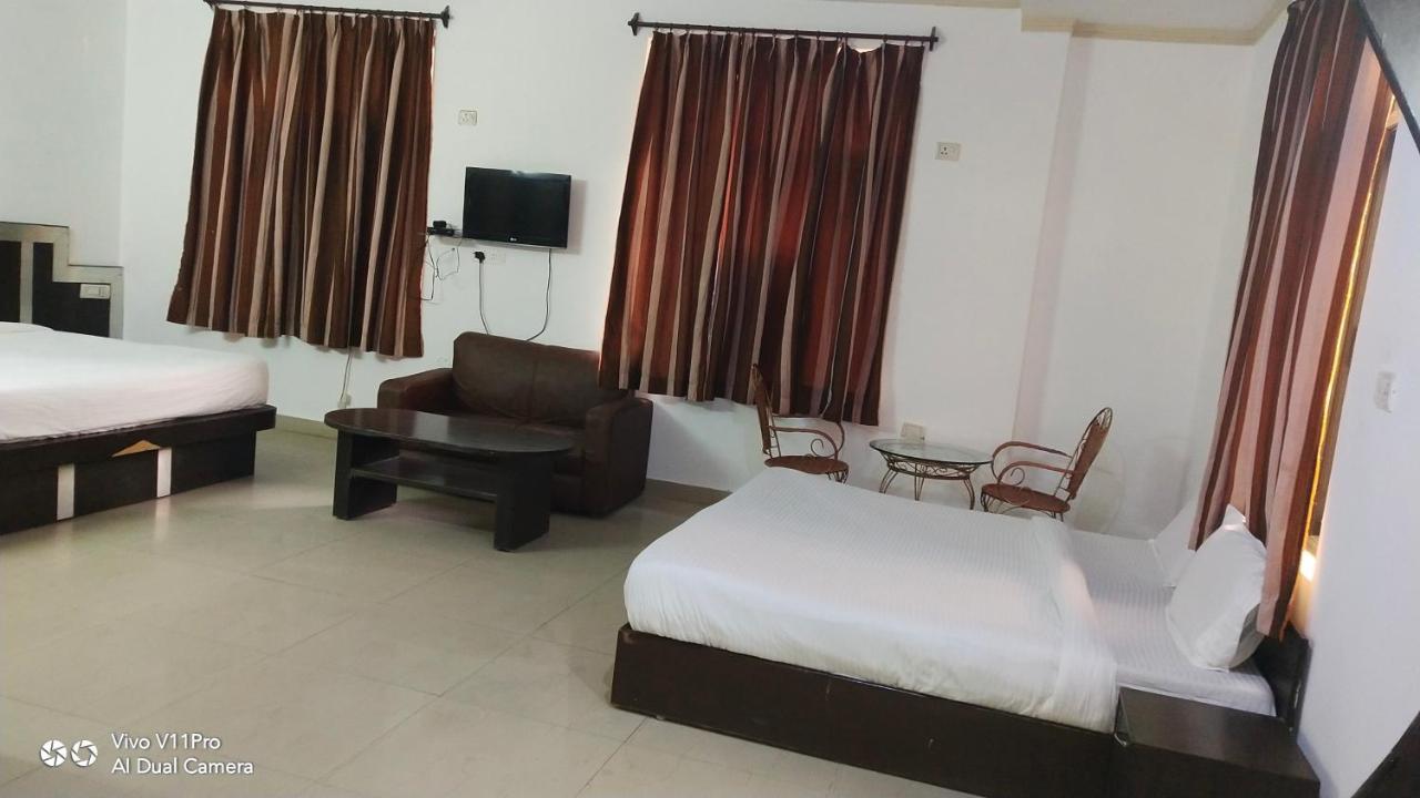 Fabhotel Prashant Palace Mysore Exteriör bild