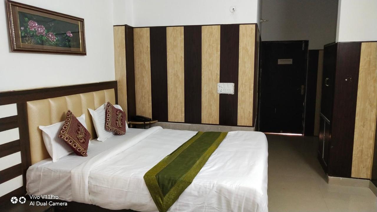 Fabhotel Prashant Palace Mysore Exteriör bild
