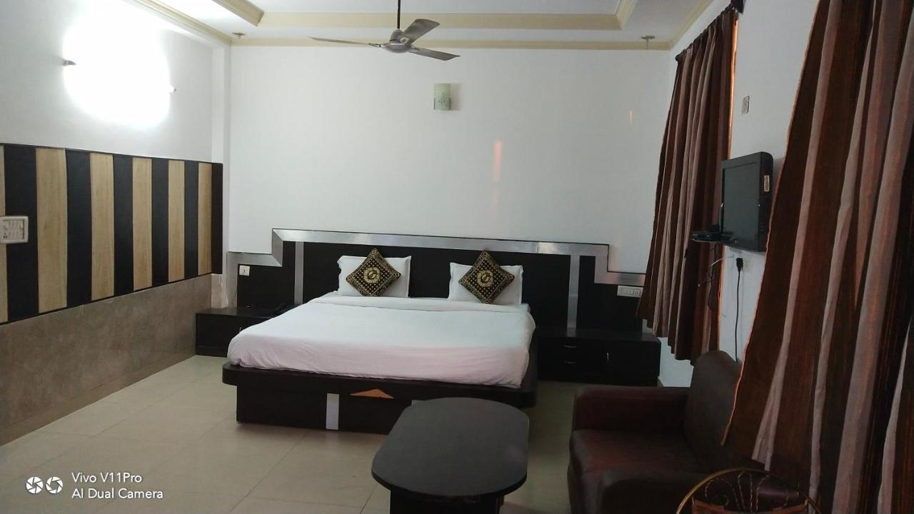 Fabhotel Prashant Palace Mysore Exteriör bild
